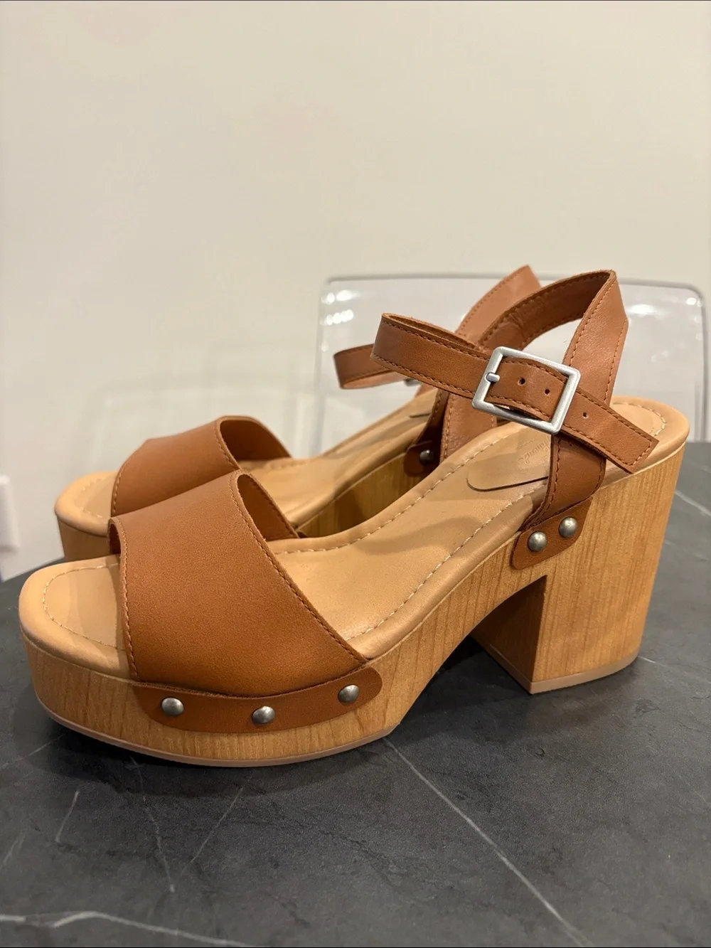 Universal Thread Brown Platform Wedge Sandals with Ankle Strap